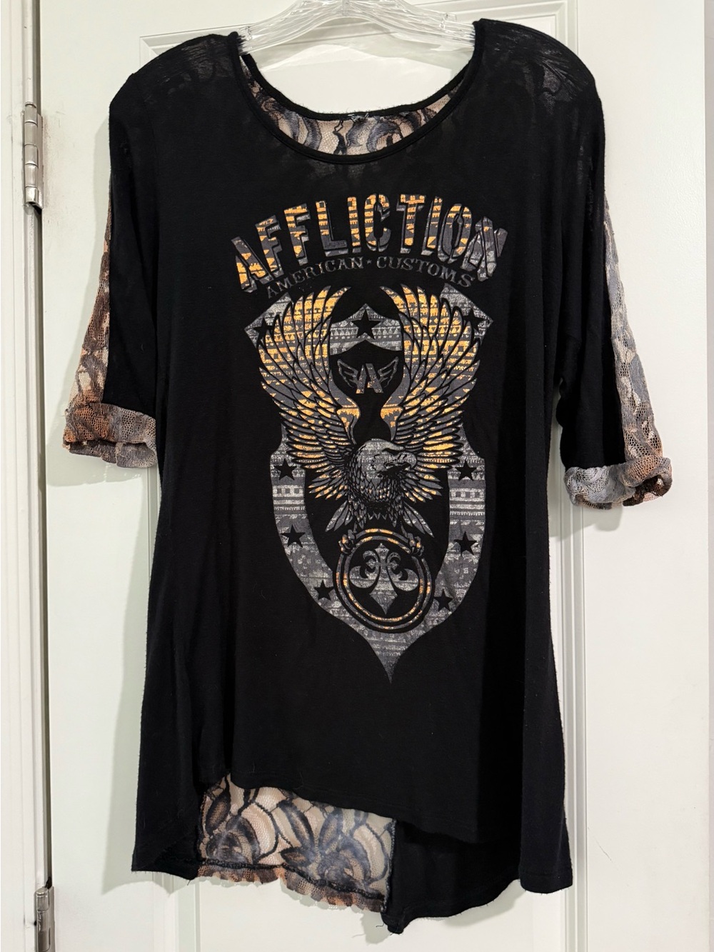 Affliction Quarter Length Women’s Shirt Size M Cutout Lace Up Back - Y2K Style